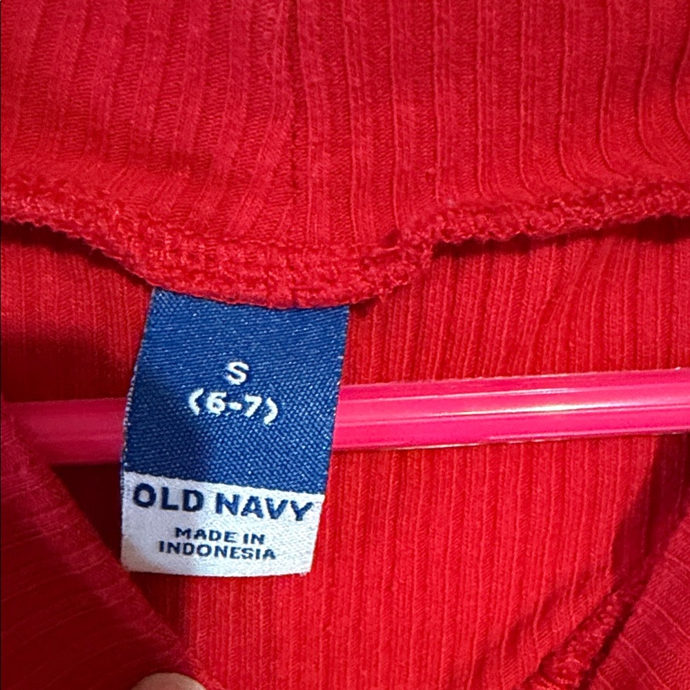 Old Navy Vibrant Red Ribbed Top - Picture 2 of 2